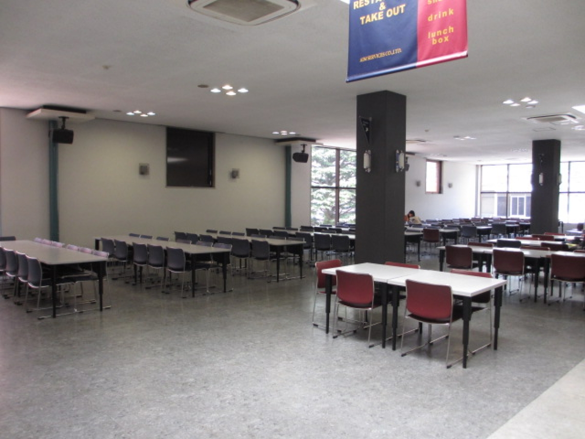 山梨学院大学　食堂