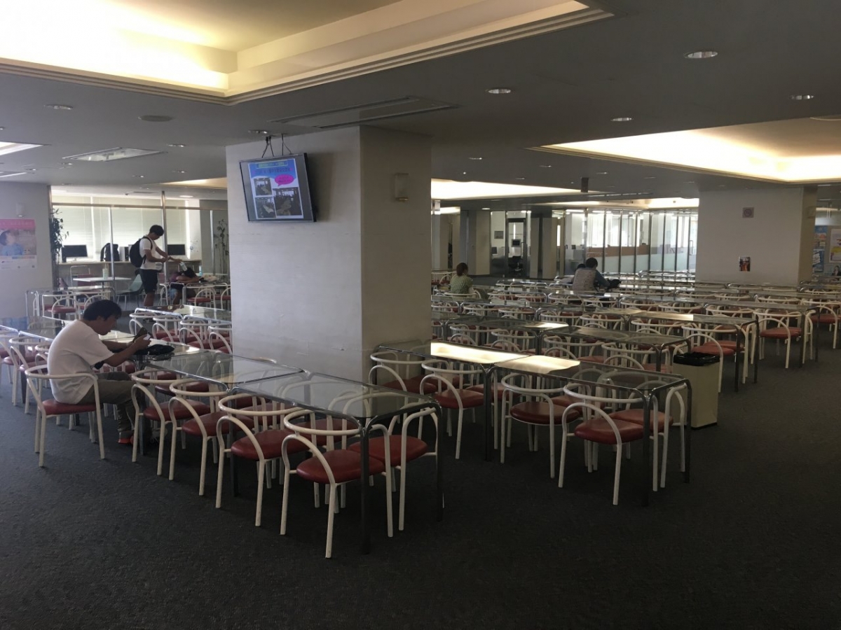 芦屋大学の学生ホール
