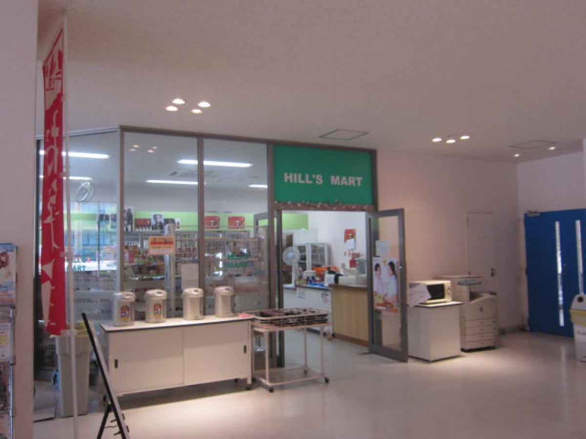 愛知学院大学楠本キャンパスで広告