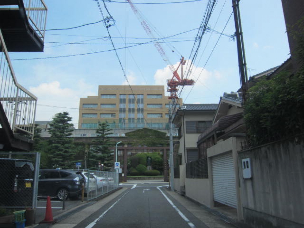 愛知学院大学楠本キャンパスで広告