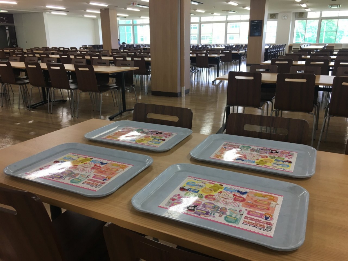 帝京大学八王子キャンパスの蔦友館2階学生食堂