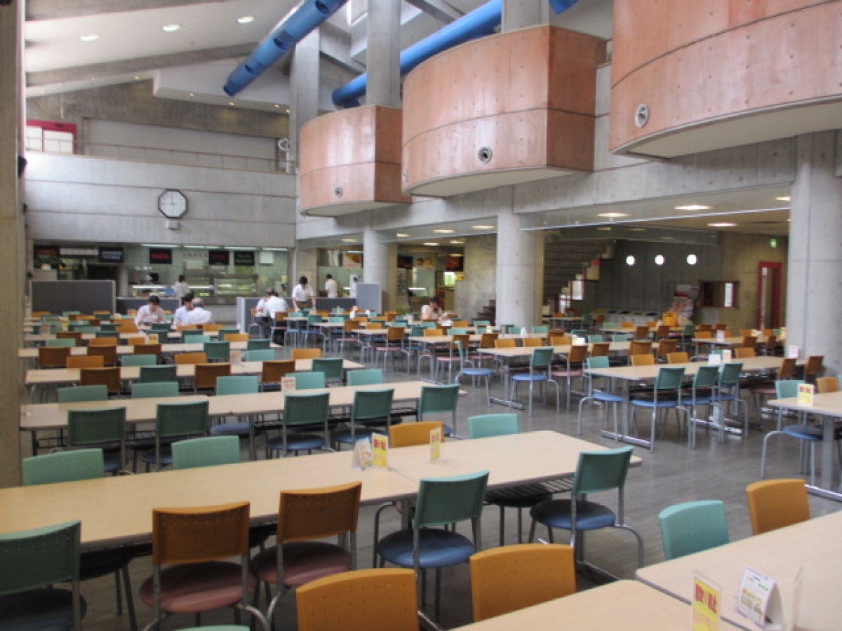 実践女子大学日野キャンパスの食堂