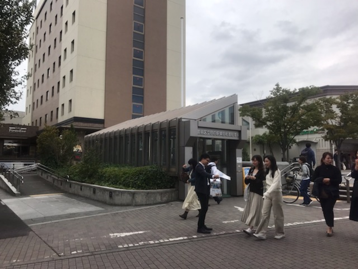 学習院大学目白駅前付近