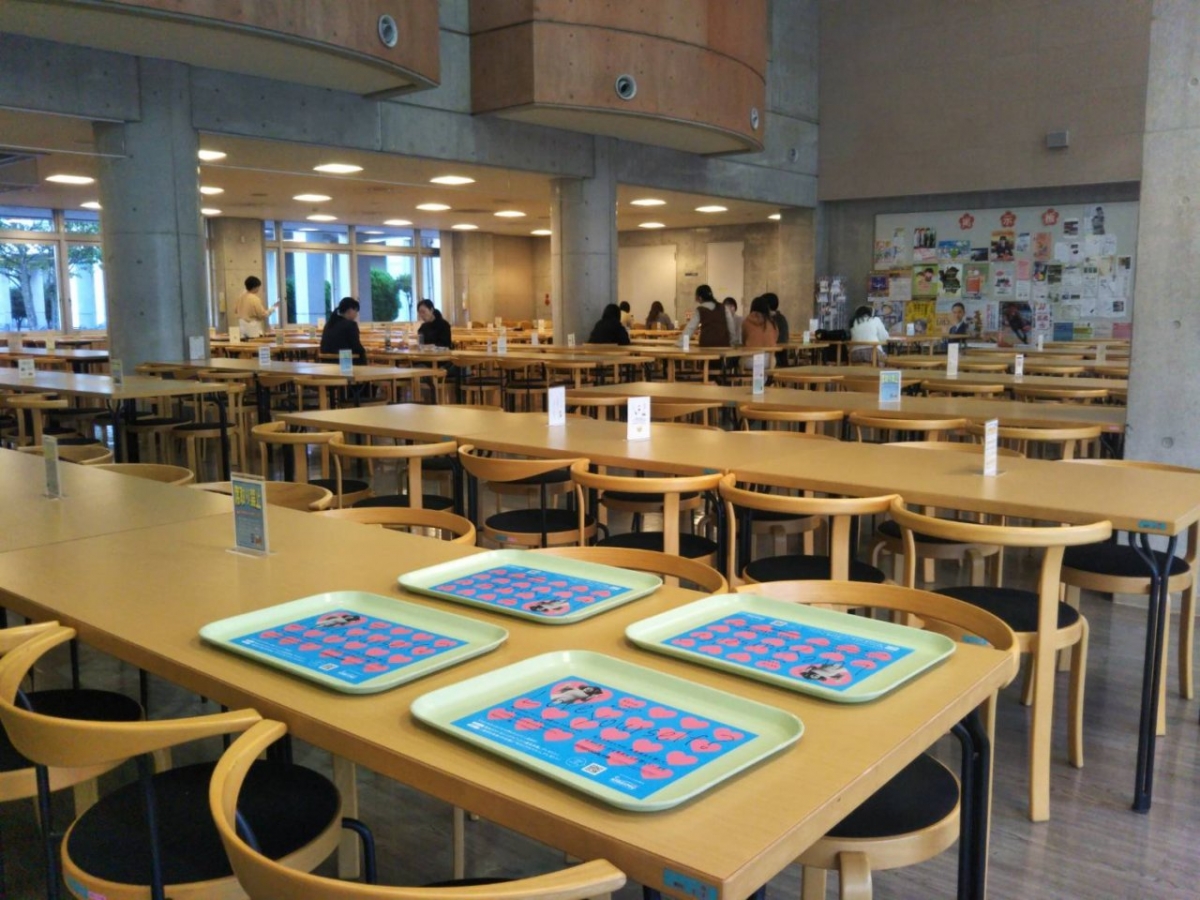 大妻女子大学多摩キャンパス4号館図書館棟食堂
