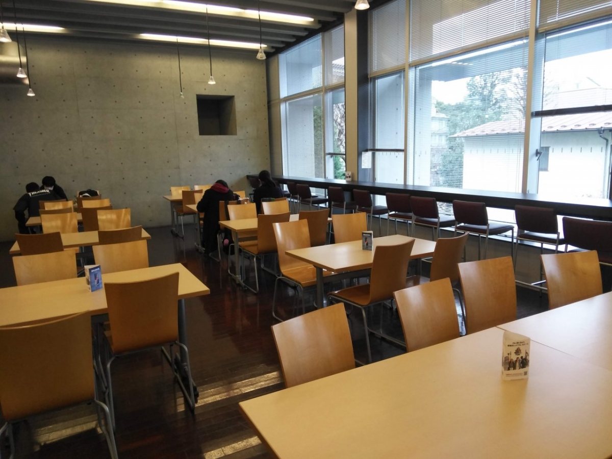 國學院大学渋谷キャンパス食堂に三角POP設置