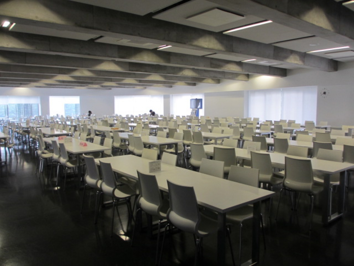 和光大学の生協食堂