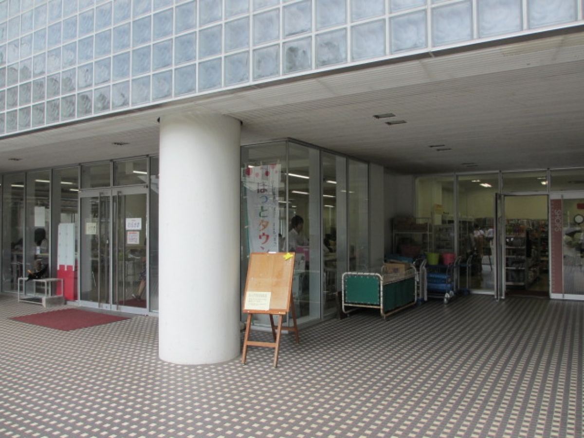 日本獣医生命科学大学の生協A館