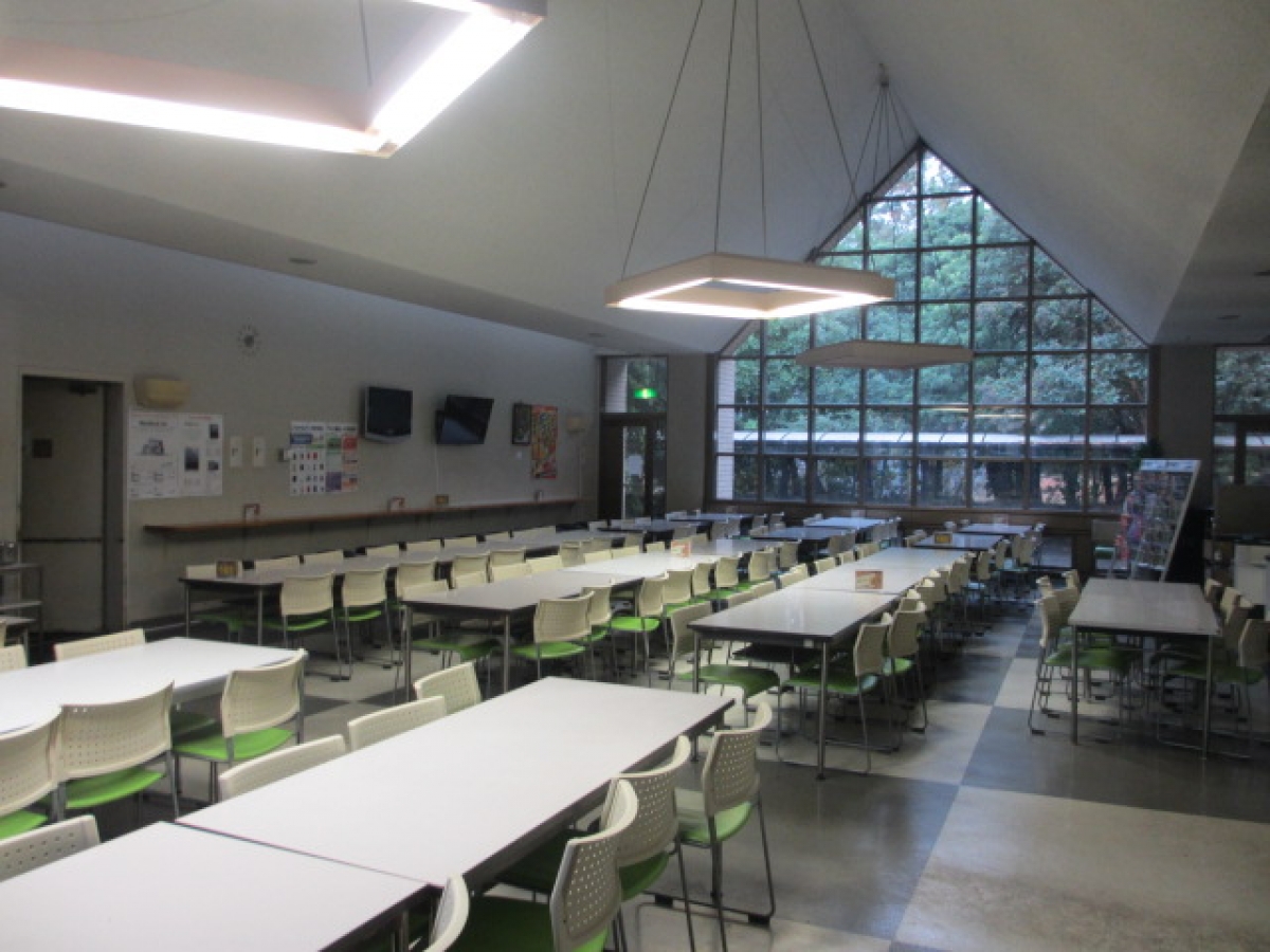 横浜市立大学福浦キャンパス　食堂