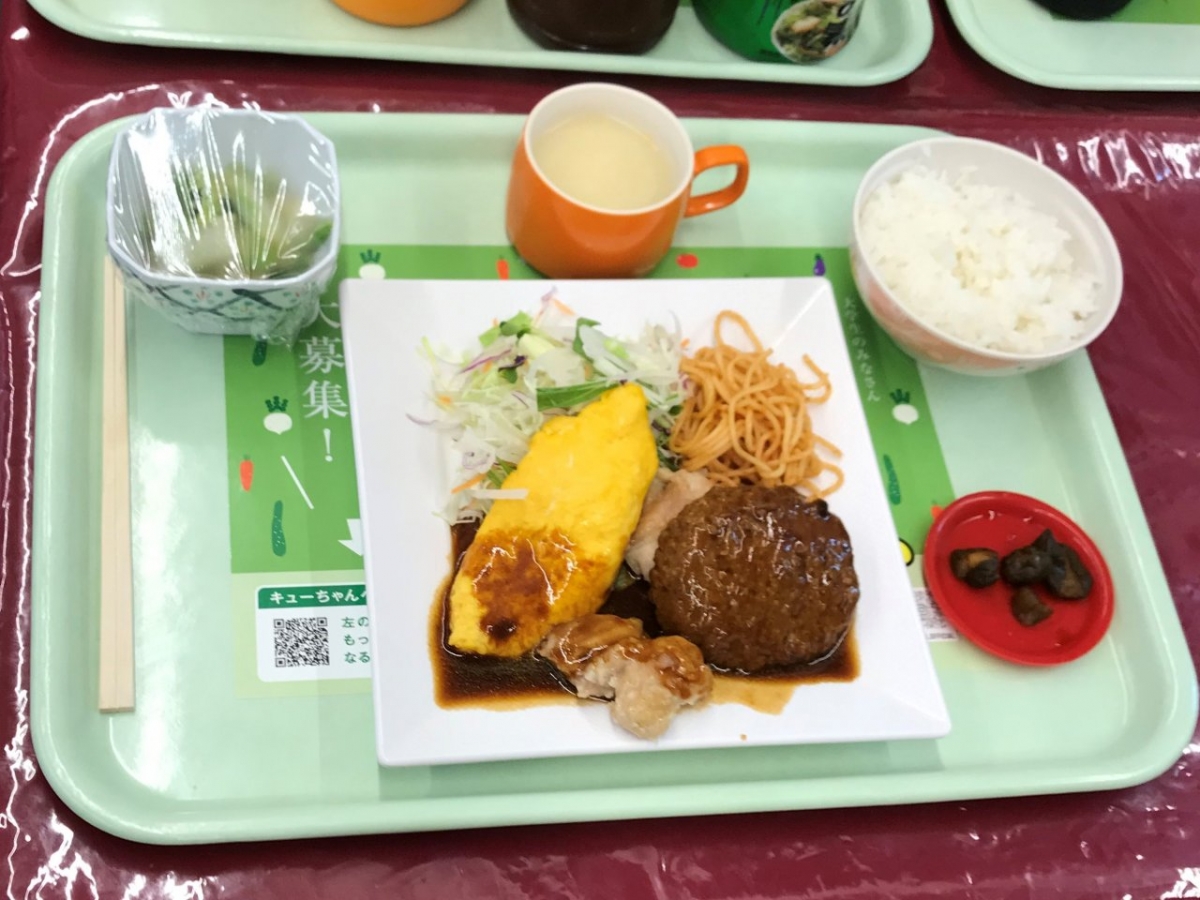 帝塚山学院大学の食堂