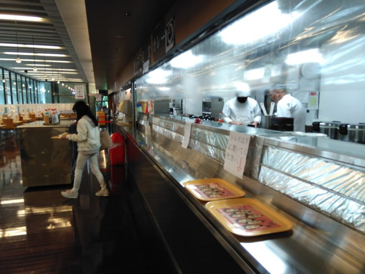 渋谷にある店舗近くの大学で選定