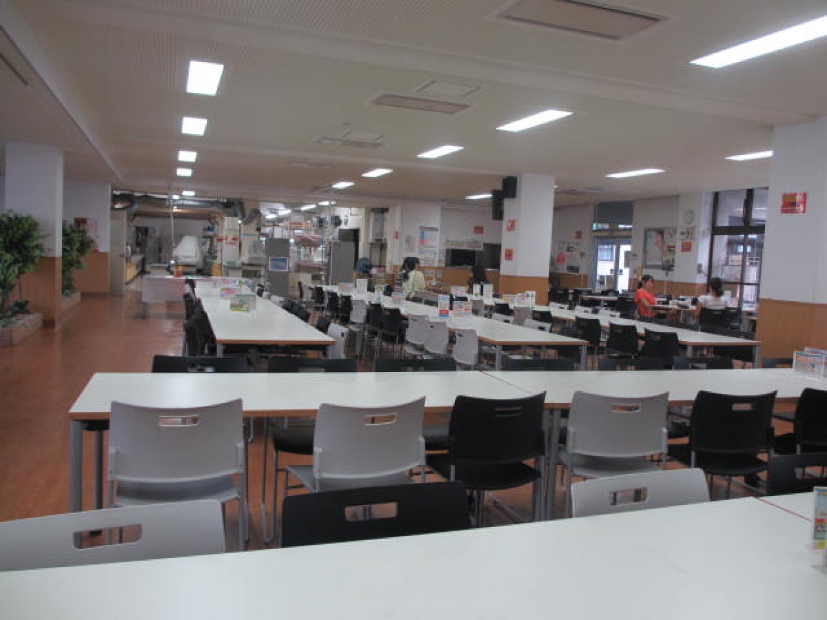 東京農工大学小金井キャンパスの食堂内観①