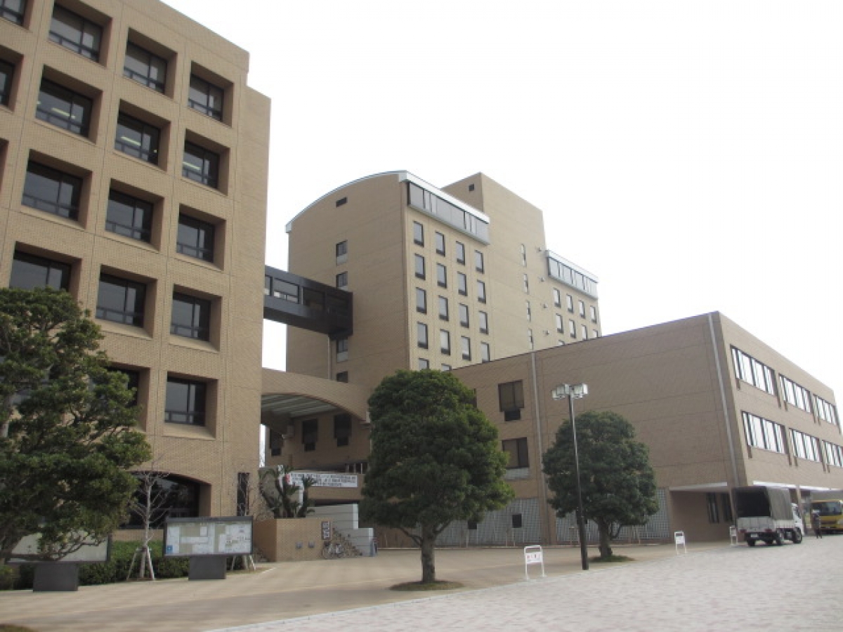 明海大学浦安キャンパスの学内風景