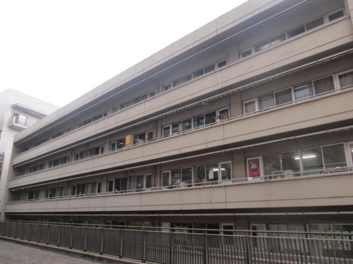 学習院大学の黎明会館