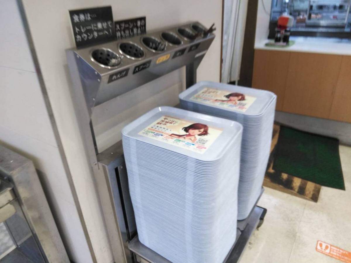 拓殖大学八王子国際キャンパス　食堂内