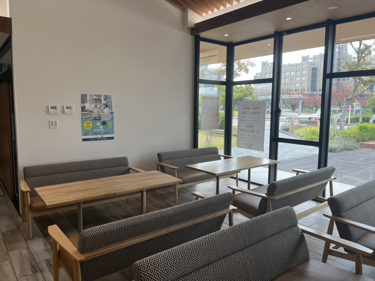 立命館大学びわこ・くさつキャンパス学内広告