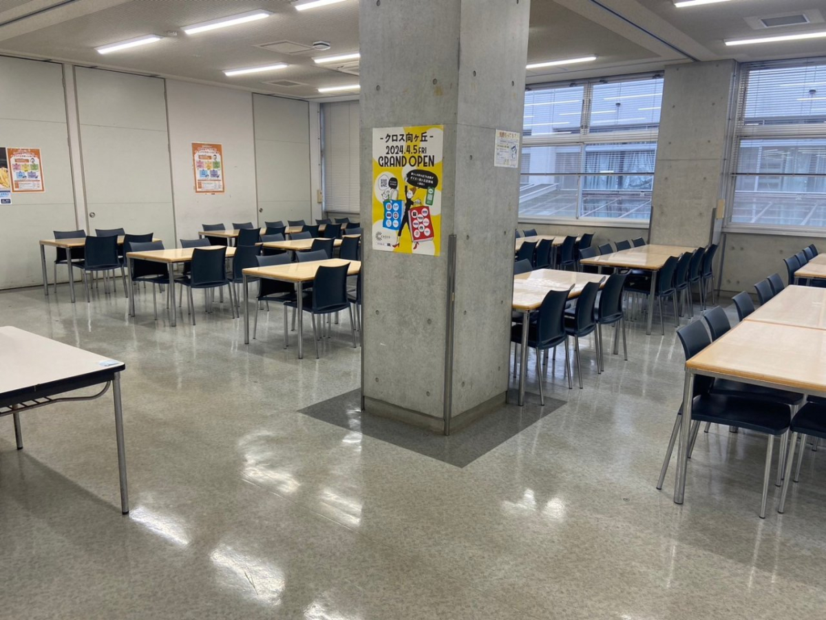 明治大学生田キャンパスでのキャンパスポスター