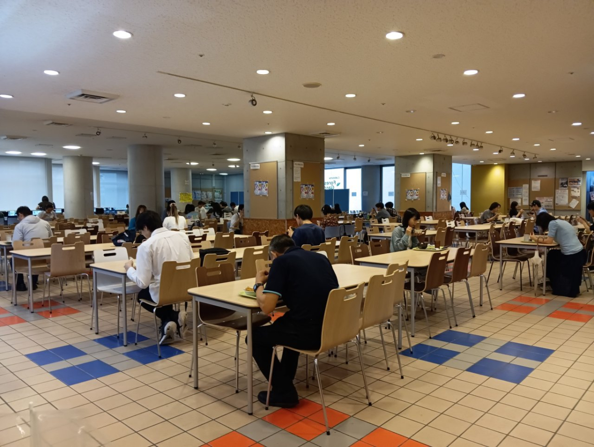 法政大学市ヶ谷キャンパスの食堂・フォレストガーデン