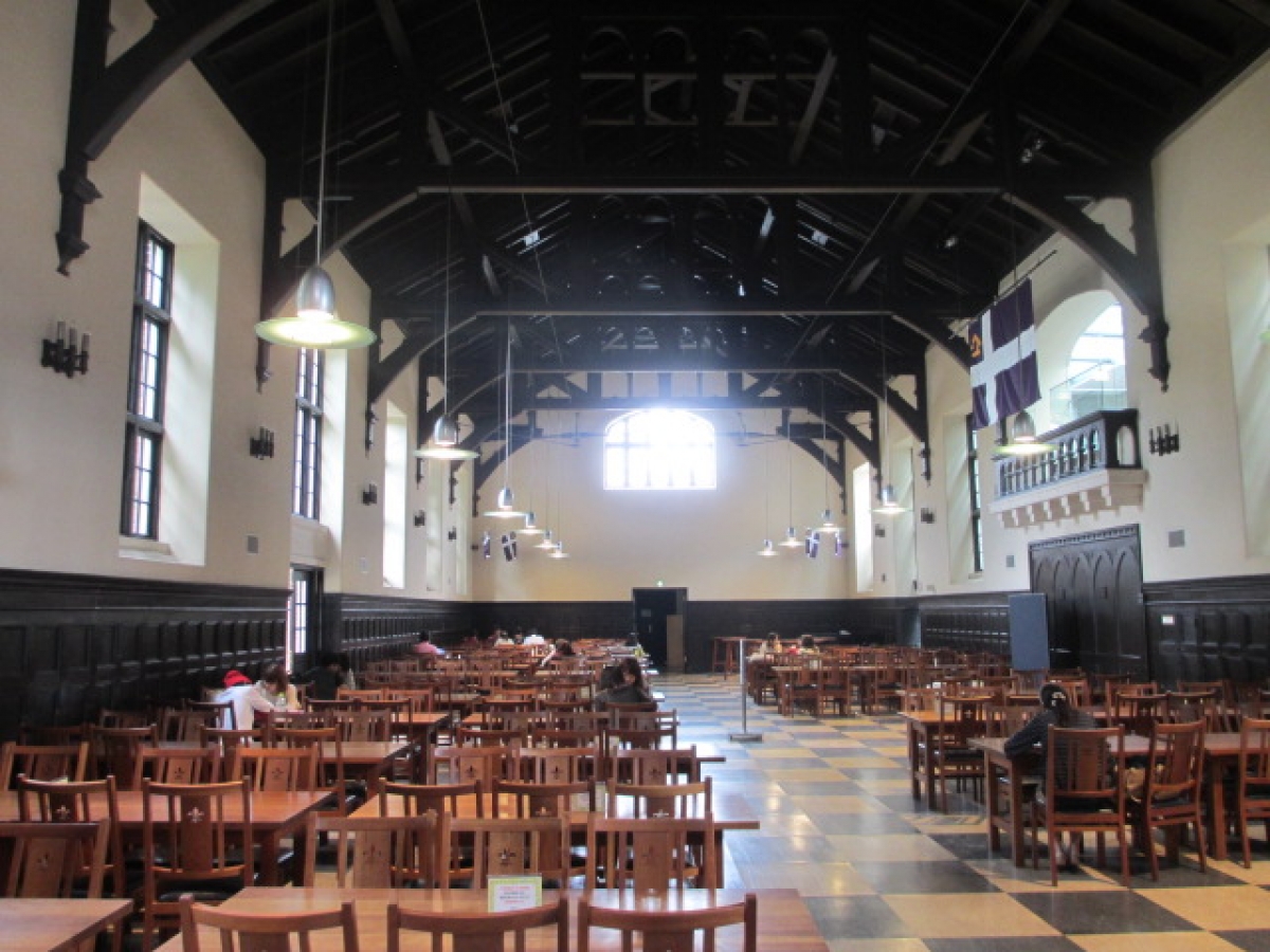 立教大学の学食1