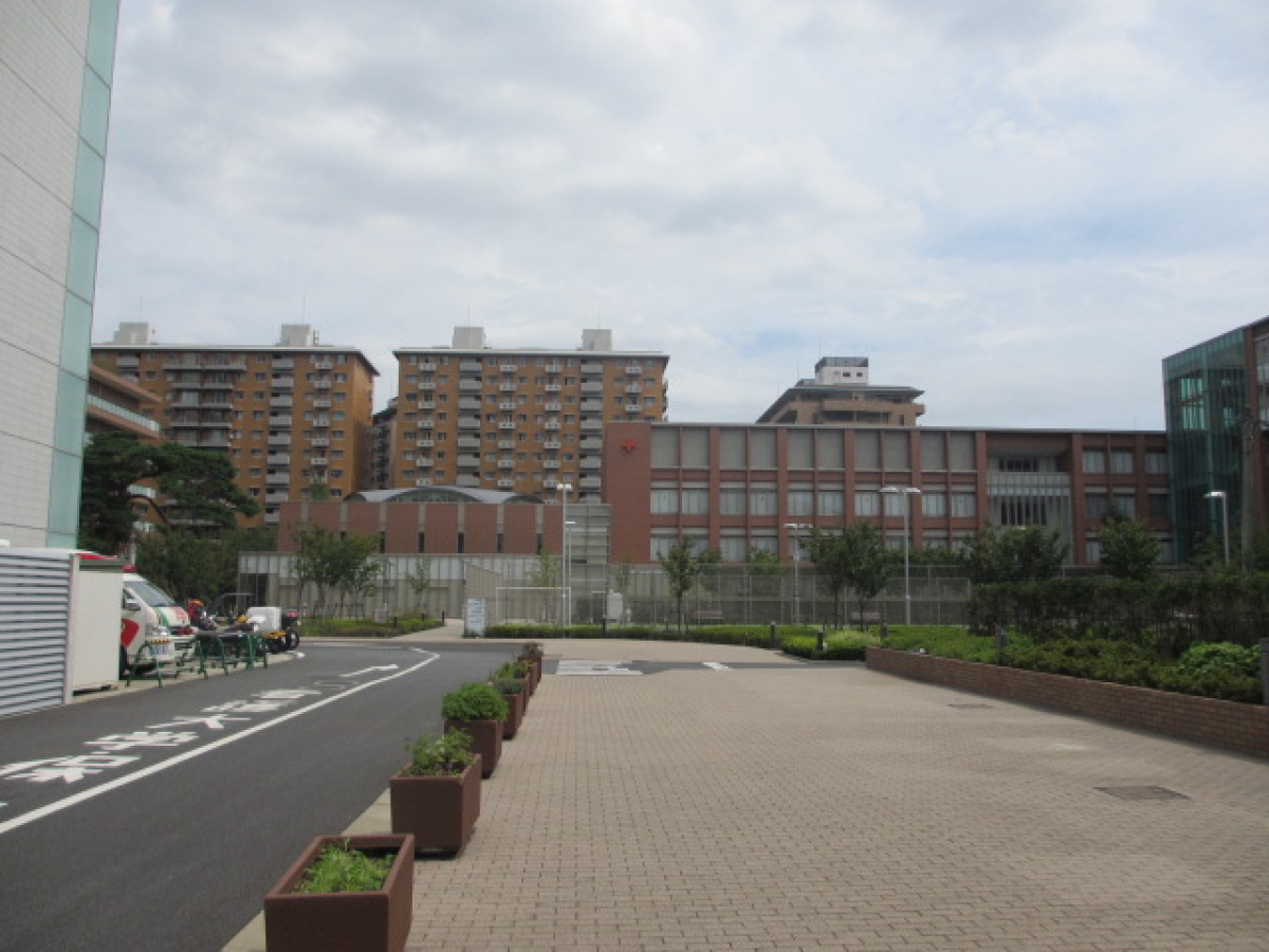 日本赤十字看護大学の食堂