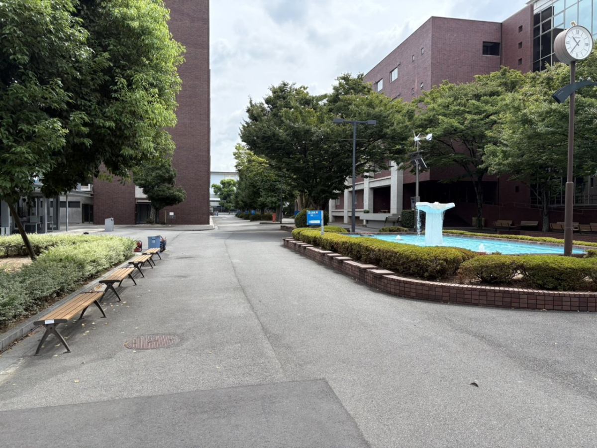 松山大学 キャンパス風景