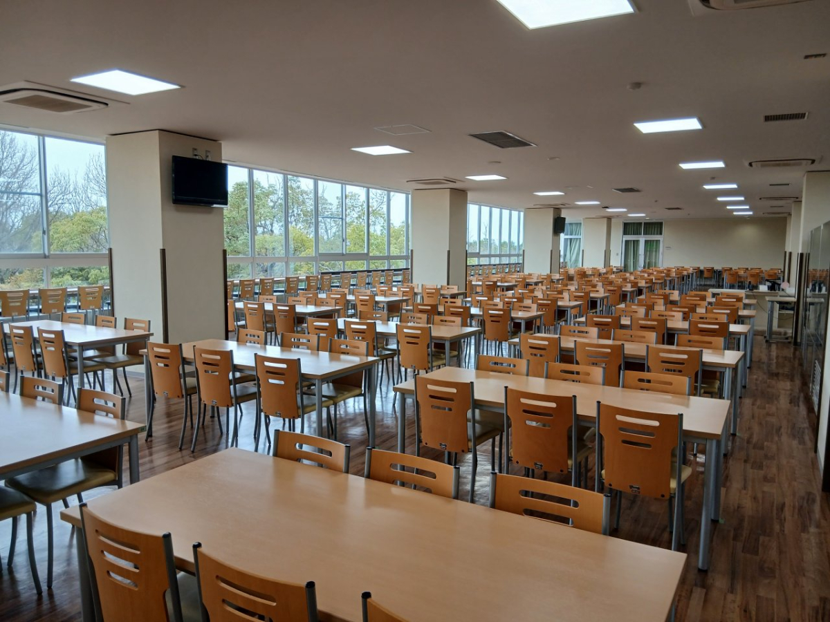 豊橋技術科学大学で広告