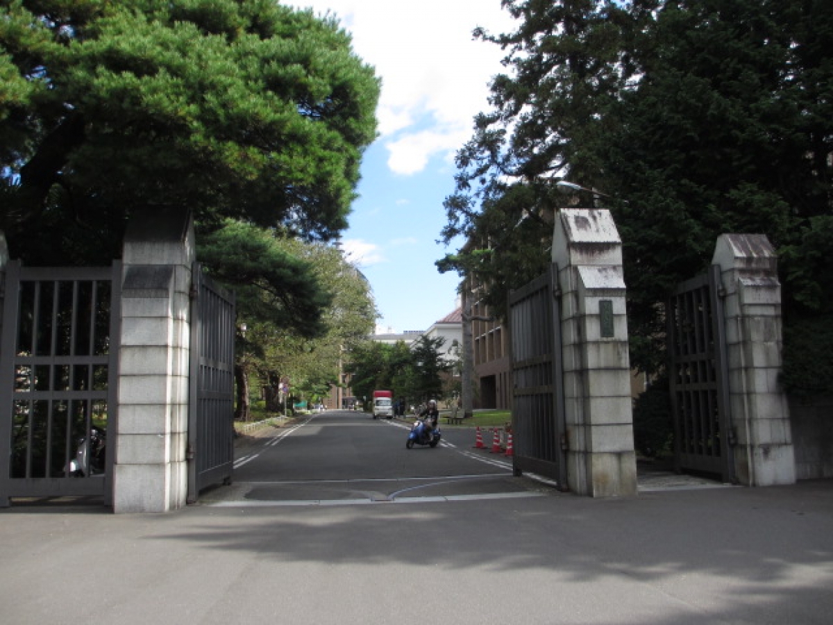 東北大学片平キャンパスの正門