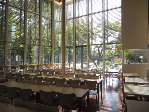 東北大学片平キャンパスの食堂