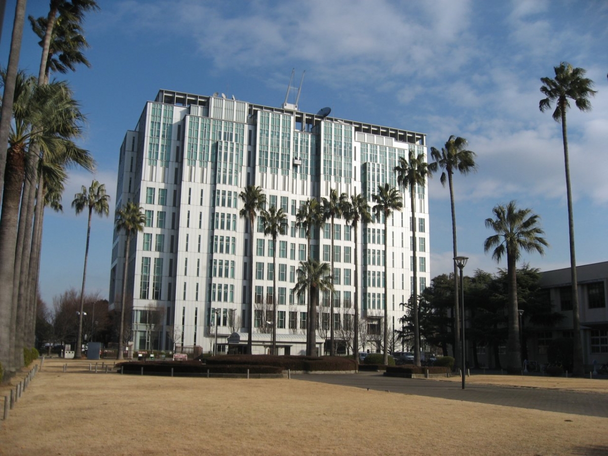大阪市立大学杉本キャンパスの学術情報総合センター