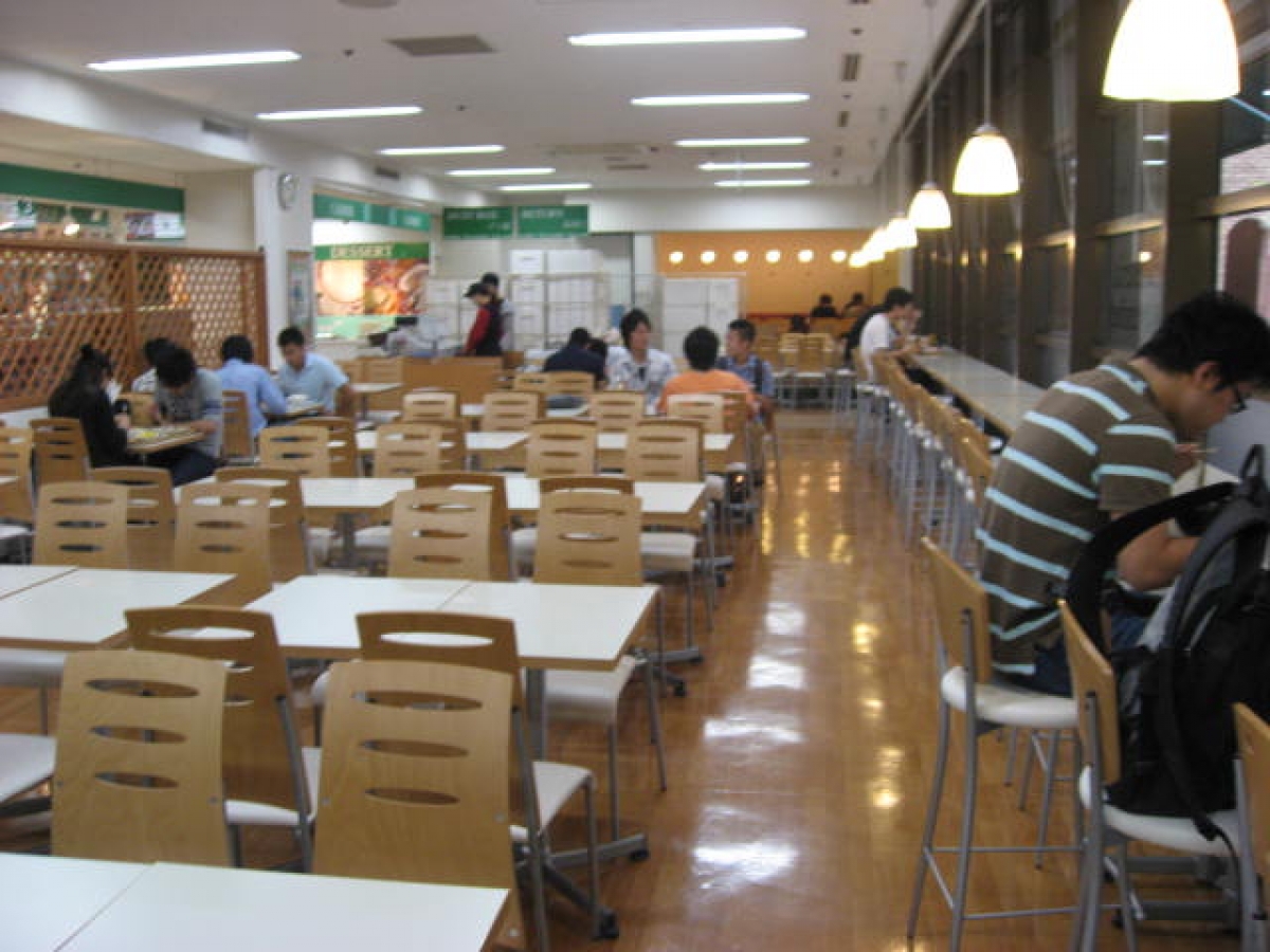 近畿大学東大阪キャンパスの食堂
