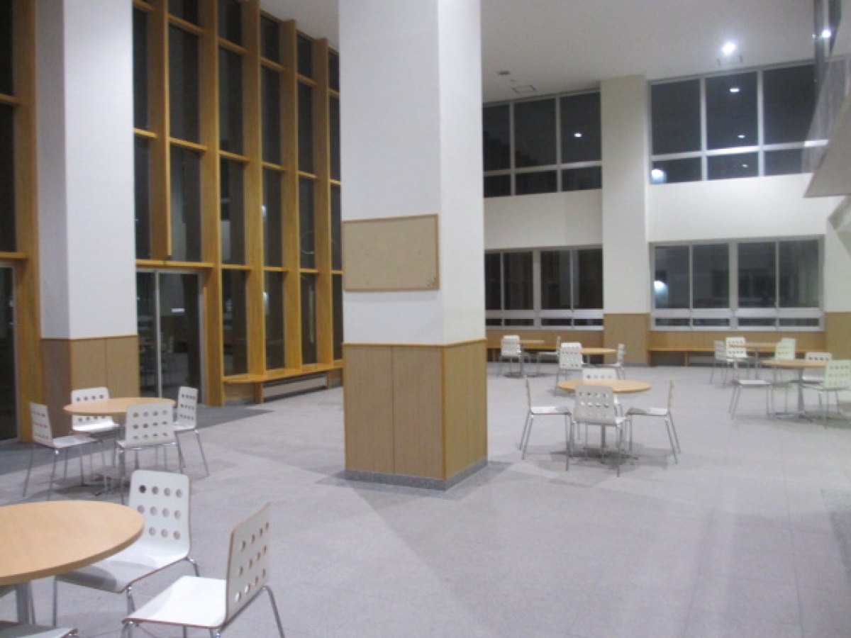 愛知工科大学で広告