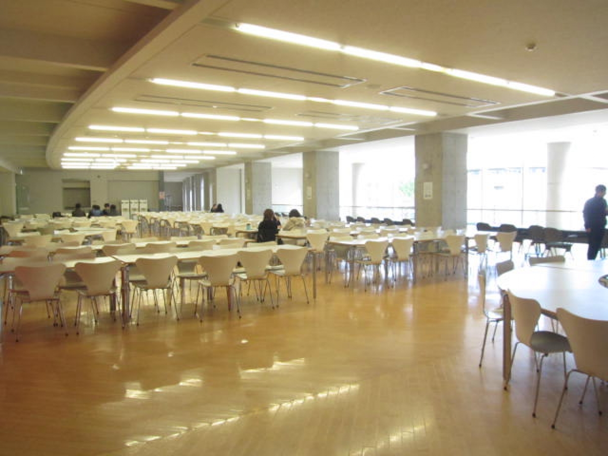 秋田県立大学秋田キャンパスの食堂