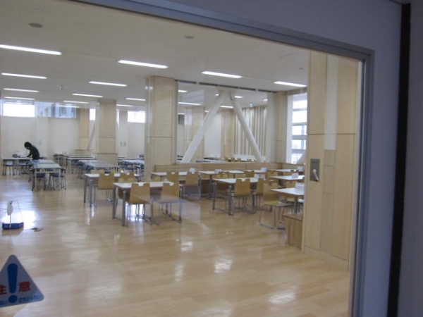 北海学園大学の食堂G'カフェ 学食広告 比較