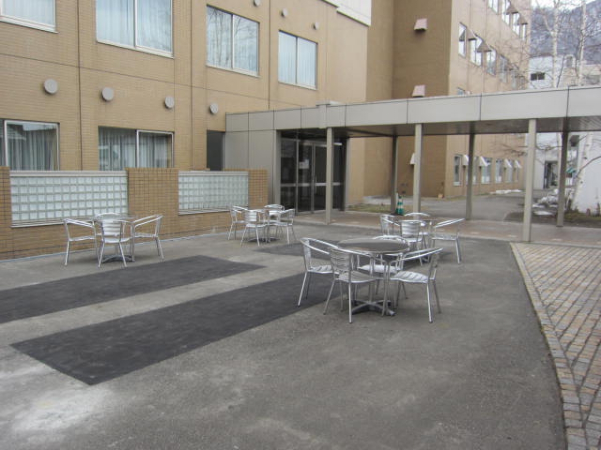 北海学園山鼻　理系学生　採用広告　比較