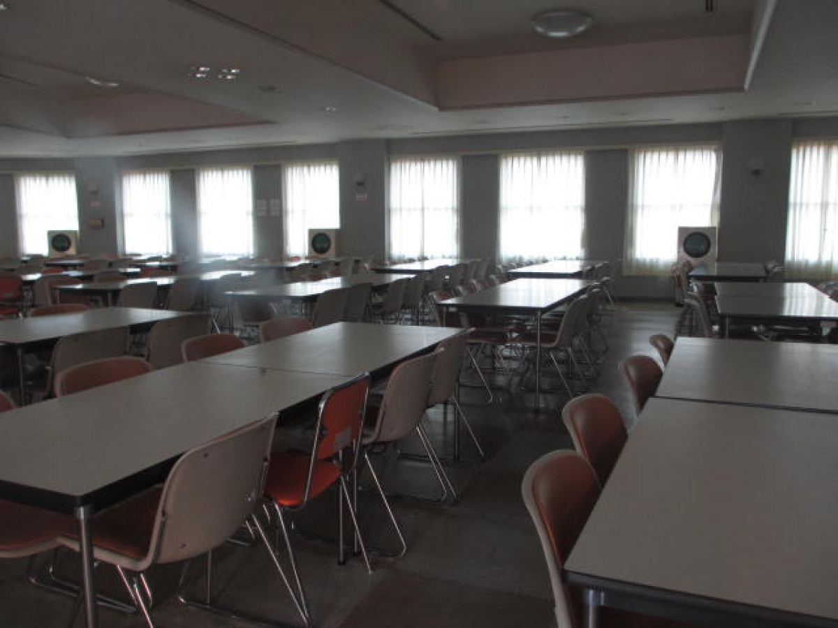 兵庫県立大学　播磨理学キャンパス　食堂内観