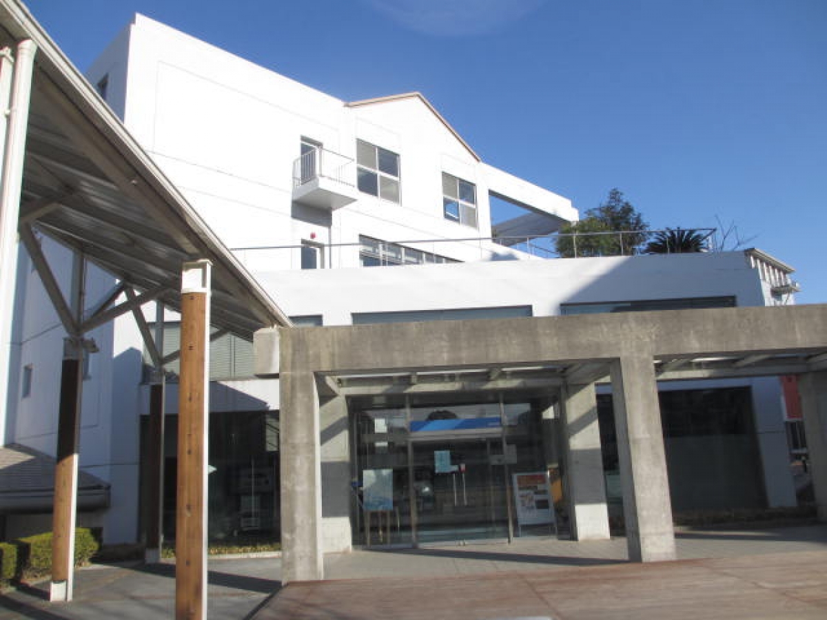 神戸芸術工科大学　本館