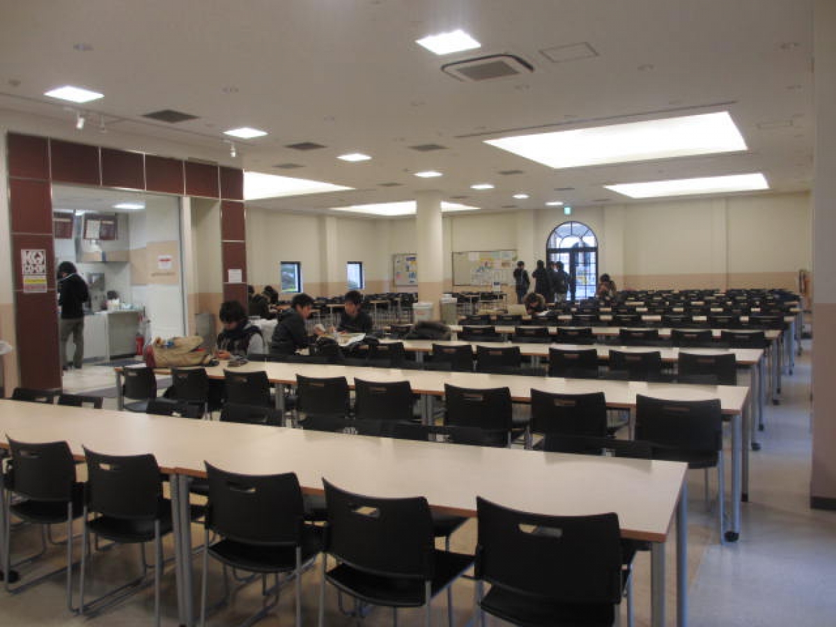 関西学院大学三田キャンパスの第三厚生棟売店