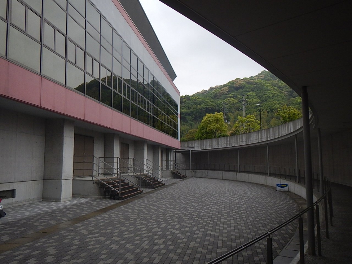 高知県立大学　池（看護・社会・健康）キャンパス
