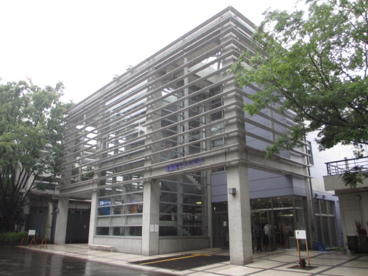 明治大学　学食