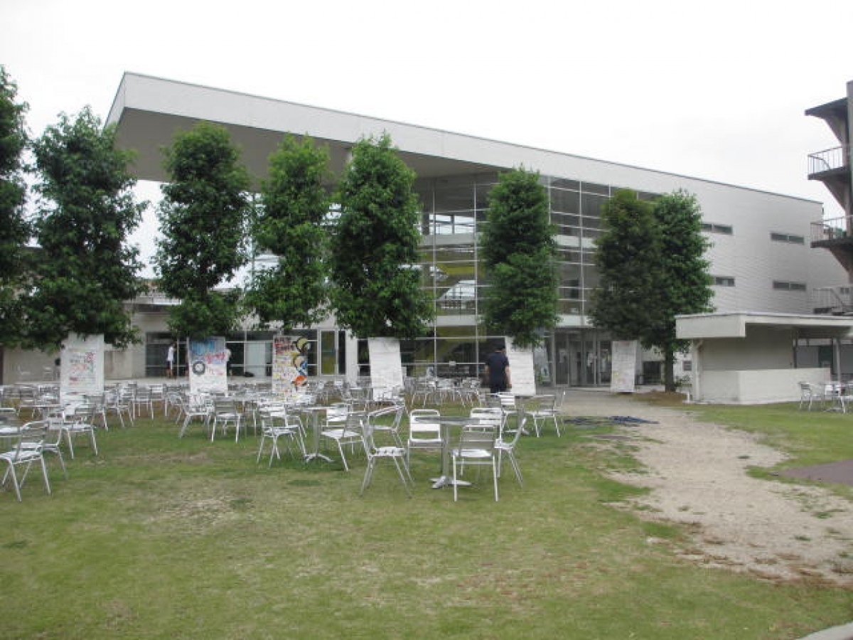 京都文教大学　恵光館