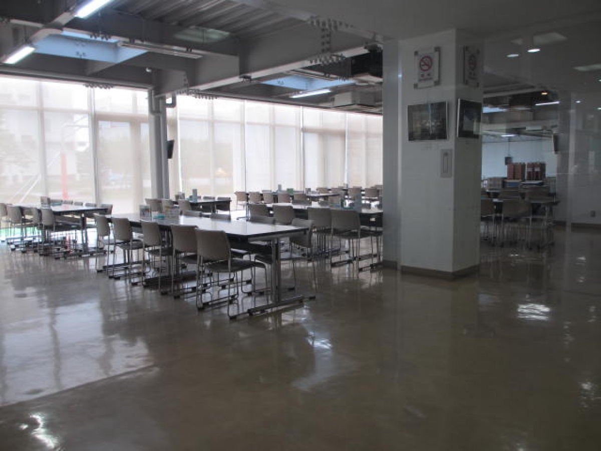 京都大学　宇治キャンパス　食堂内観