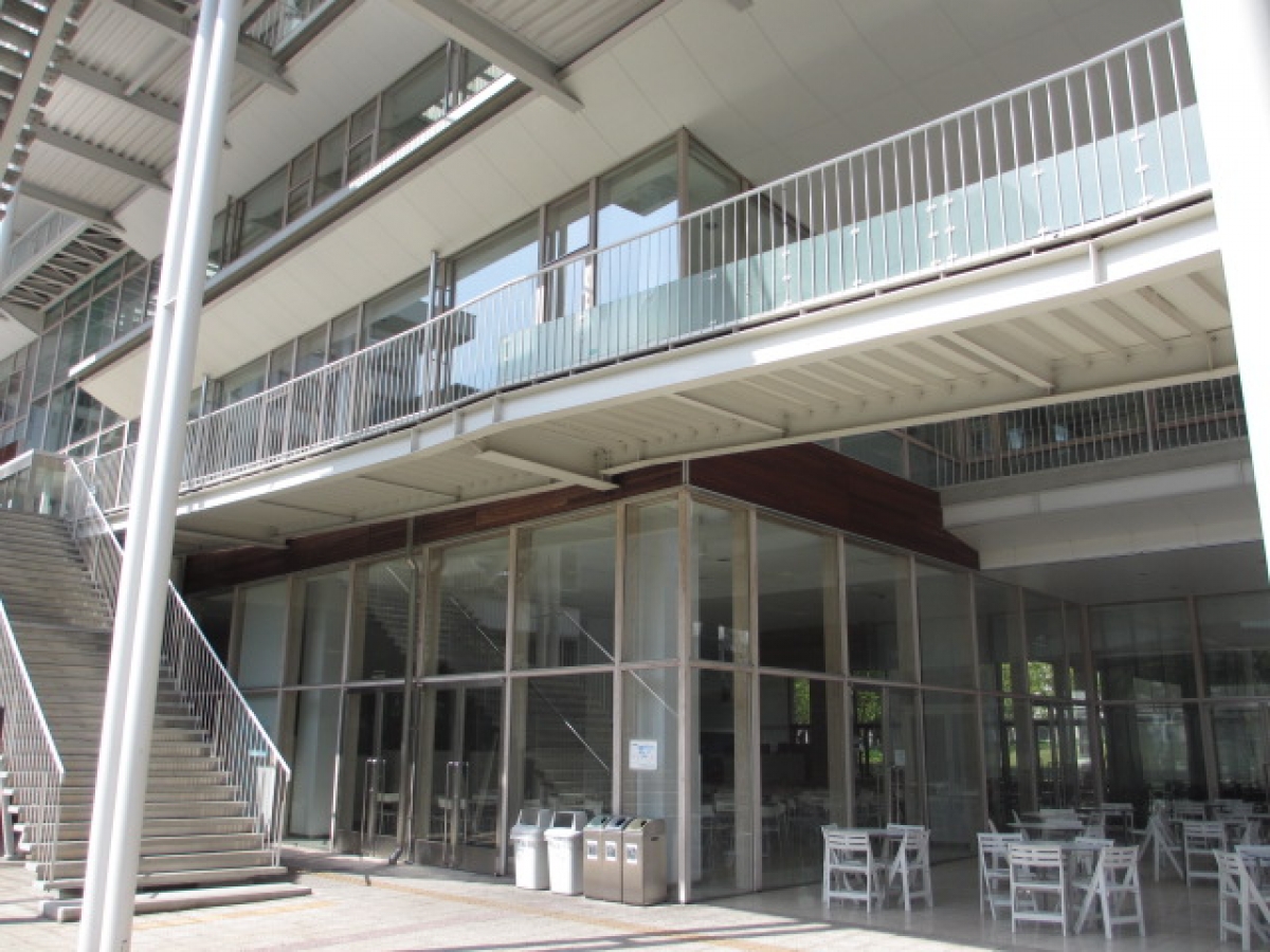 大東文化大学板橋キャンパスの食堂外観