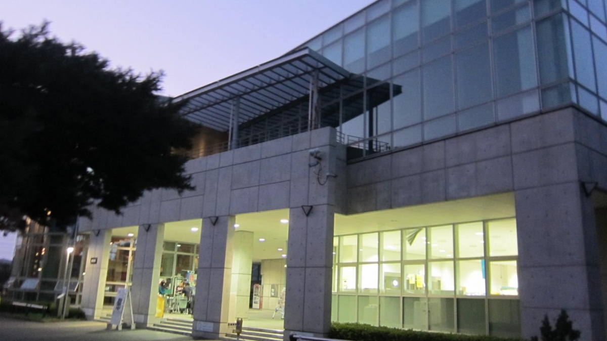 愛知大学豊橋キャンパスで広告