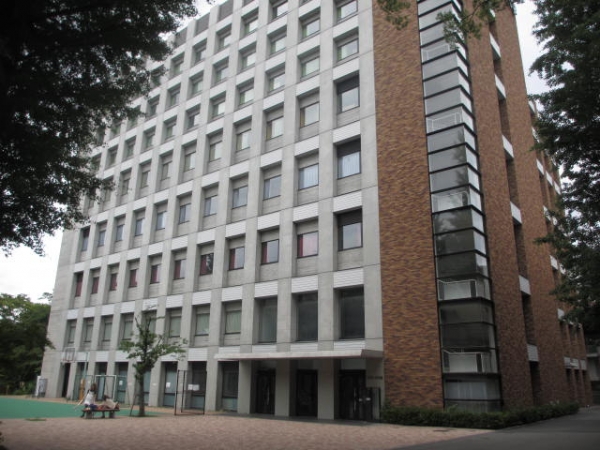 武蔵大学江古田キャンパスの部室棟