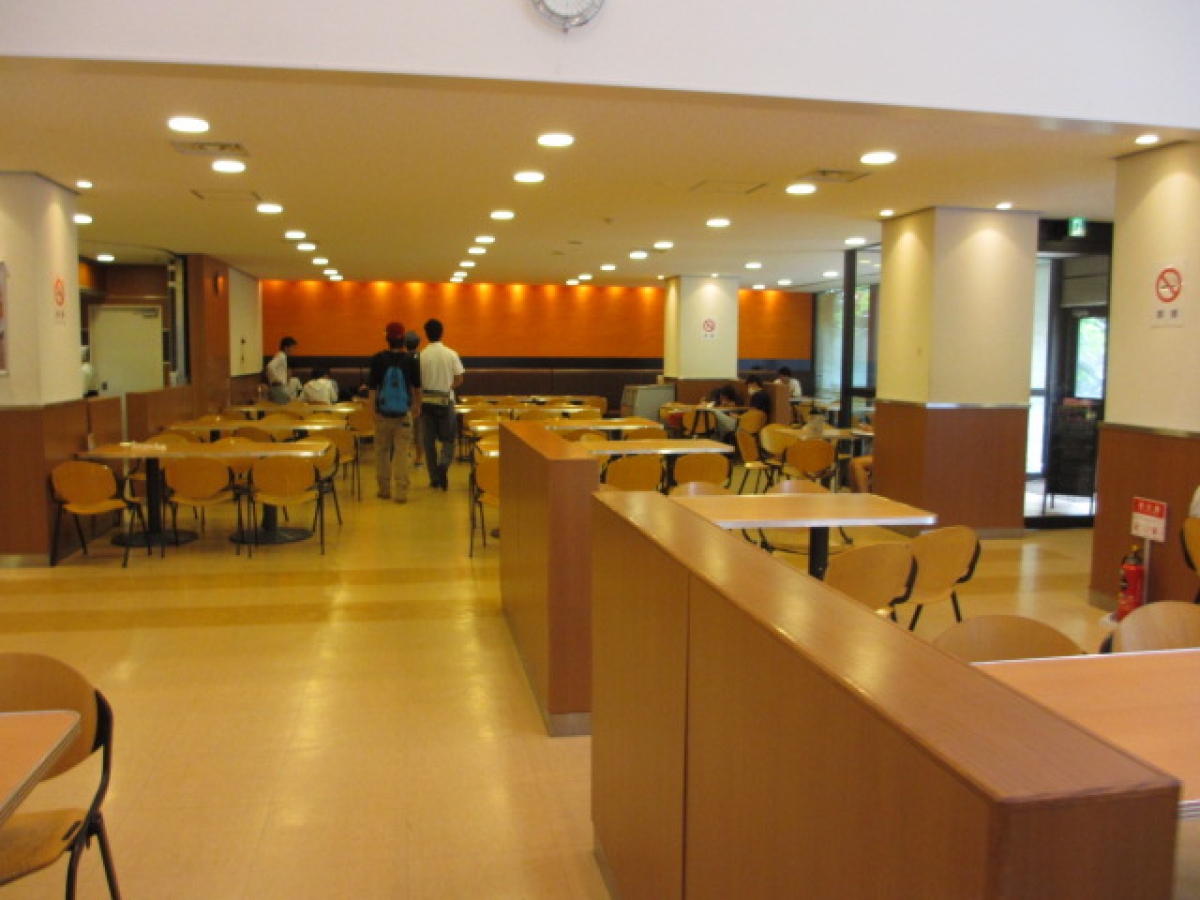 大阪学院大学　食堂