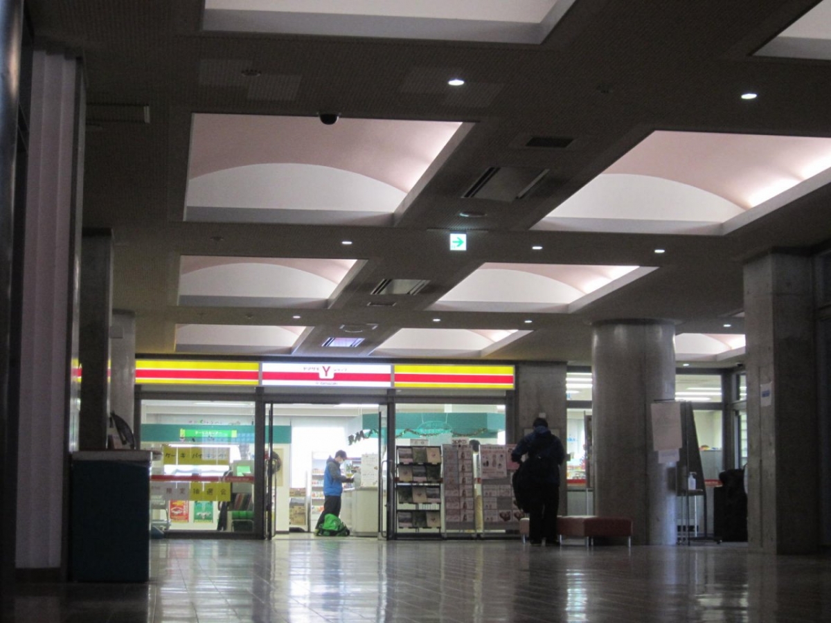 北海道女子大学　北翔大学のコンビニ　大学内売店広告