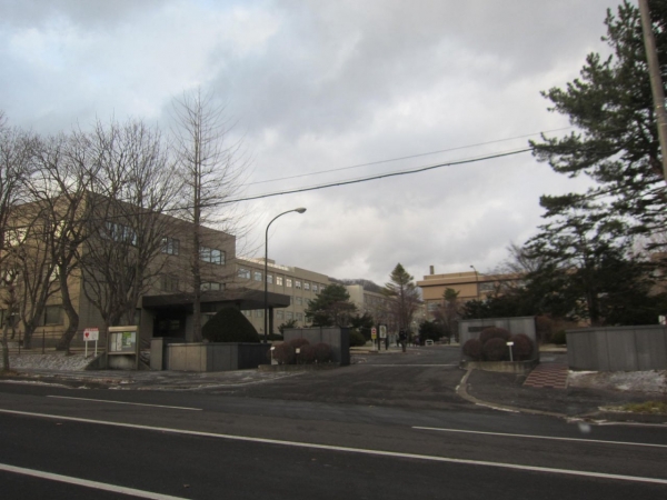 室蘭工業大学の正門前 正門前サンプリング実績