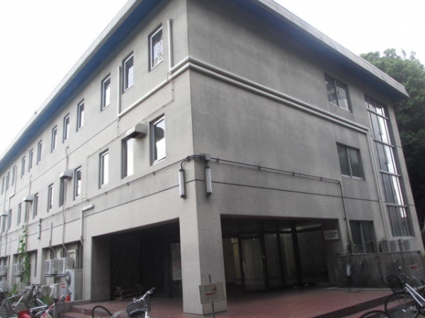 電気通信大学の課外活動施設