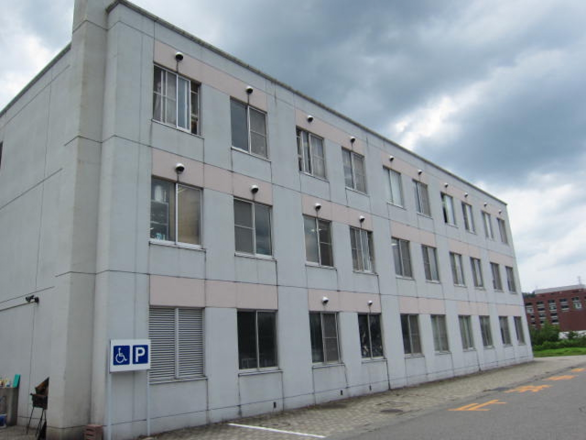 金沢大学　金大