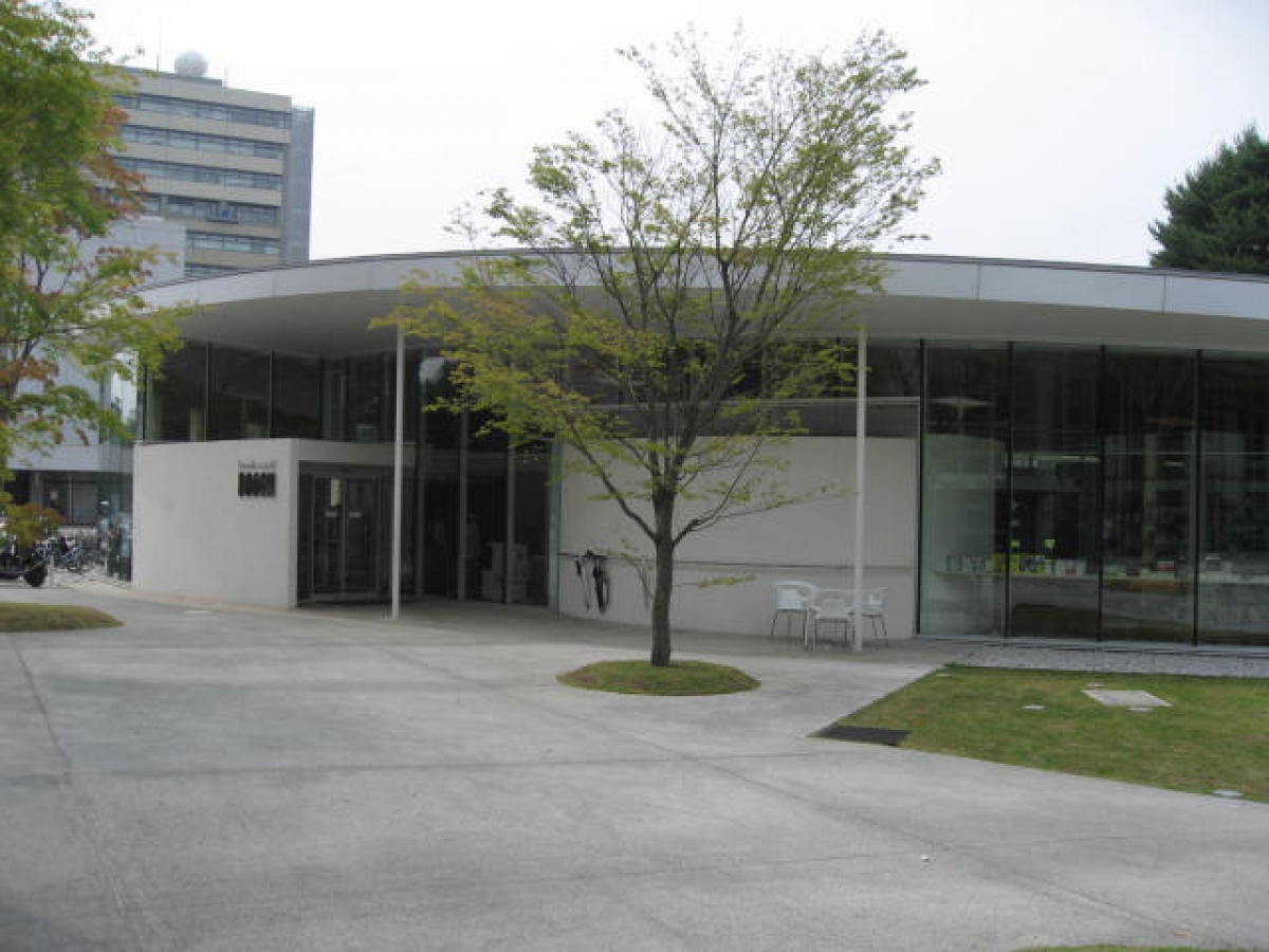 東北大学青葉山キャンパスのＢＯＯＯＫ外観