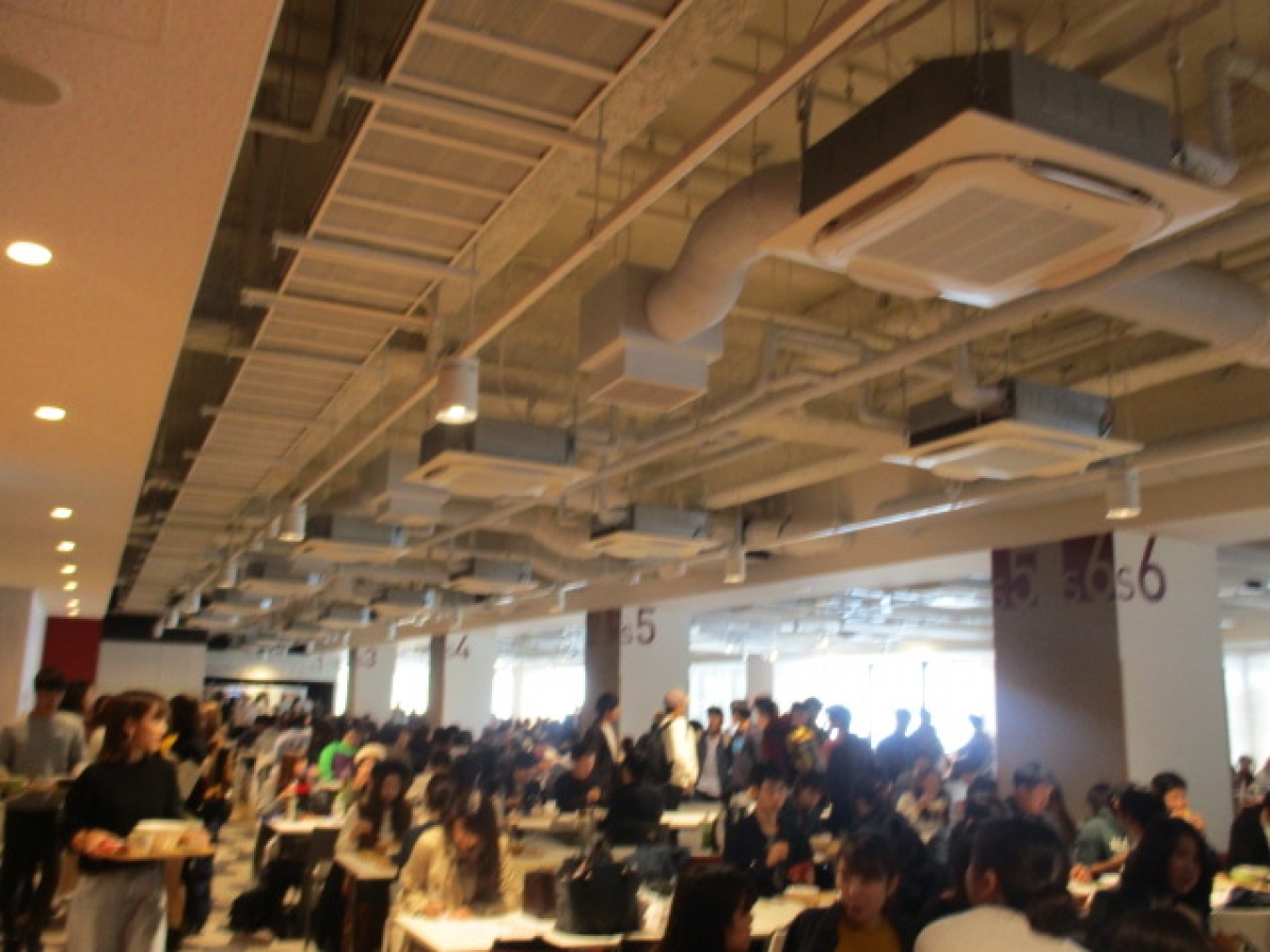甲南大学　岡本キャンパス　食堂内観
